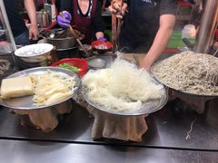 -六合夜市