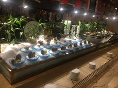 自助取餐区-鸿腾国际大酒店-海鲜姿造海鲜烤肉自助餐