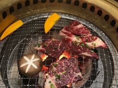 -山川小町·极番烧肉(新地假日广场店)