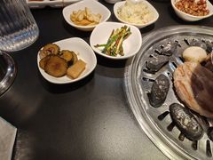 -韩聚屋韩国烤肉餐厅(新北万达店)