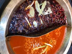 -沸炉重庆老火锅(军事博物馆店)