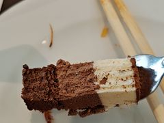 -Chom Cafe and Restaurant