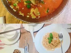 -胡桃里音乐餐厅(陶溪川店)(川湘赣菜·世界百大酒庄直供红酒·音乐表演)