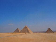 -吉萨金字塔群