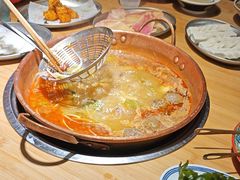 -洱火云南酸菜牛肉火锅(石景山当代商城店)