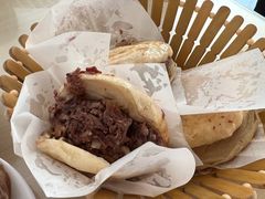 -闫家驴肉老店(华电一校店)