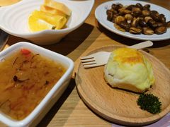 -一朵菌·野生菌探索家火锅(南亚店)