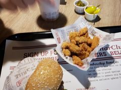 -The Habit Burger Grill 哈比特汉堡(复兴soho店)