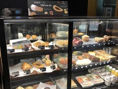 面包甜点陈列柜-星巴克(兰州国芳百货店)