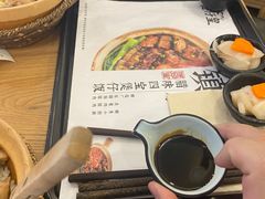 -煲仔皇腊味煲仔饭(经四万达店)