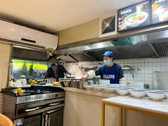 -老新隆牛肉锅贴(新街口店)