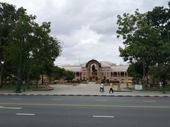 -皇家田广场(อนุสาวรีย์ทหารอาสา)