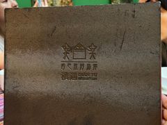 -香巴拉云南餐厅(华莱坞店)