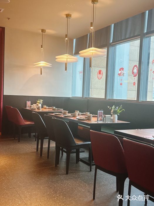 青年公社烤鸭(宝杨宝龙广场店)大堂图片