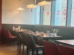 大堂-青年公社烤鸭(宝杨宝龙广场店)