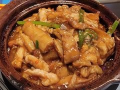 鱼香茄子肉丝啫啫煲-伯友茶记(中华广场店)