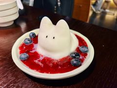 草莓奶兔兔-Fuzzy Bistro 浮几韩餐·茶酒馆