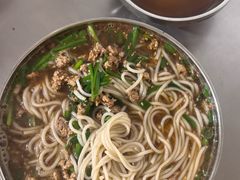 -正宗杨记普洱酸醋米线(总店)