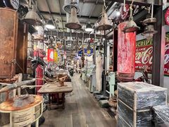 -席娜卡琳火车铁道夜市