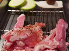 -蚂蚁洞·烤肉大营地(上海静安大悦城店)