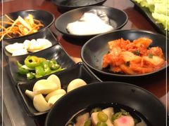 -肉甲韩国木炭烤肉(新壹街1店)