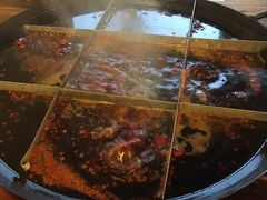 -岗上渣渣老火锅(两路口店)