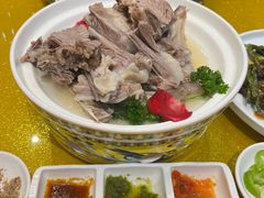 草原手把肉-德乐海蒙餐