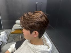-藤野造型·烫·染发型设计店