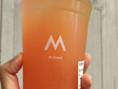 超大杯粉柠檬芭乐-M Stand(南京紫峰大厦店)