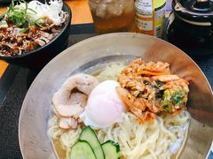 冷面-難波肉劇場