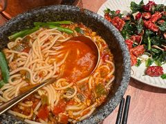 小锅米线-浩海火燒雲傣家菜(芮欧百货店)