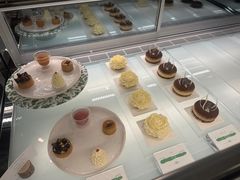 -潮一不贰·法式甜品·生日蛋糕·西式简餐(外滩店)