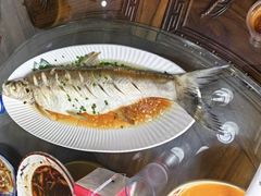 -七的湖·晚芳亭·阳澄湖农家菜·大闸蟹(莲花岛店)