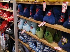 -名创优品(北京新中关购物中心地铁层店)