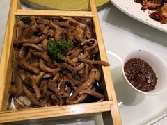 -胡记饭店(保工街店)