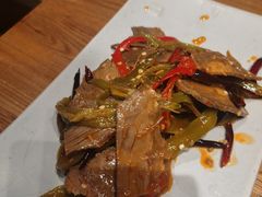 彝族手撕美人椒拌牛筋-云海肴云南菜·蒸汽石锅鱼(北京良乡华冠店)