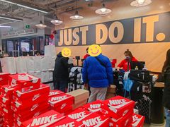 -首创奥特莱斯(西安店)