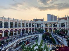 -佛罗伦萨小镇广佛名品奥特莱斯(疏港路店)