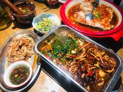 -湘当有饭剁椒鱼头(昆山招商花园城店)