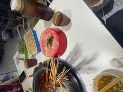 -钢管厂五区小郡肝串串香(蜀都万达店)