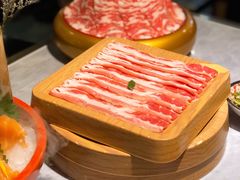 M8和牛-一绪に寿喜烧自助(世茂广场店)