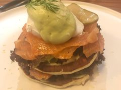 三文鱼松饼水波蛋-AFS Cafe & Canteen(闽江二路店)