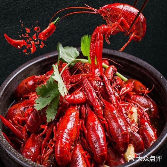 云唯嗨辣海鲜小龙虾