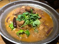 灶膛罐罐牛腩-吃饭皇帝大土家民族菜(正大广场店)