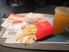 -麦当劳(政通路店)