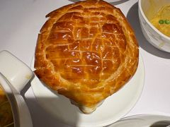 酥皮海鲜蔬菜浓汤-月芽·自由餐厅·西溪湿地餐厅