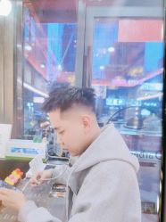 -东方先生国潮男士理发馆
