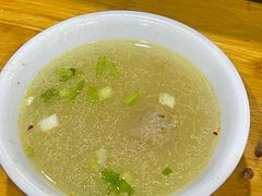 -鲁朗边巴次仁农家石锅