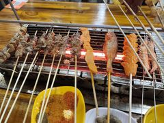 -哈尔滨小酒馆·鲜肉现穿自助烧烤(康新花园店)