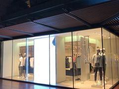 -URBAN REVIVO(欢乐海岸购物中心店)